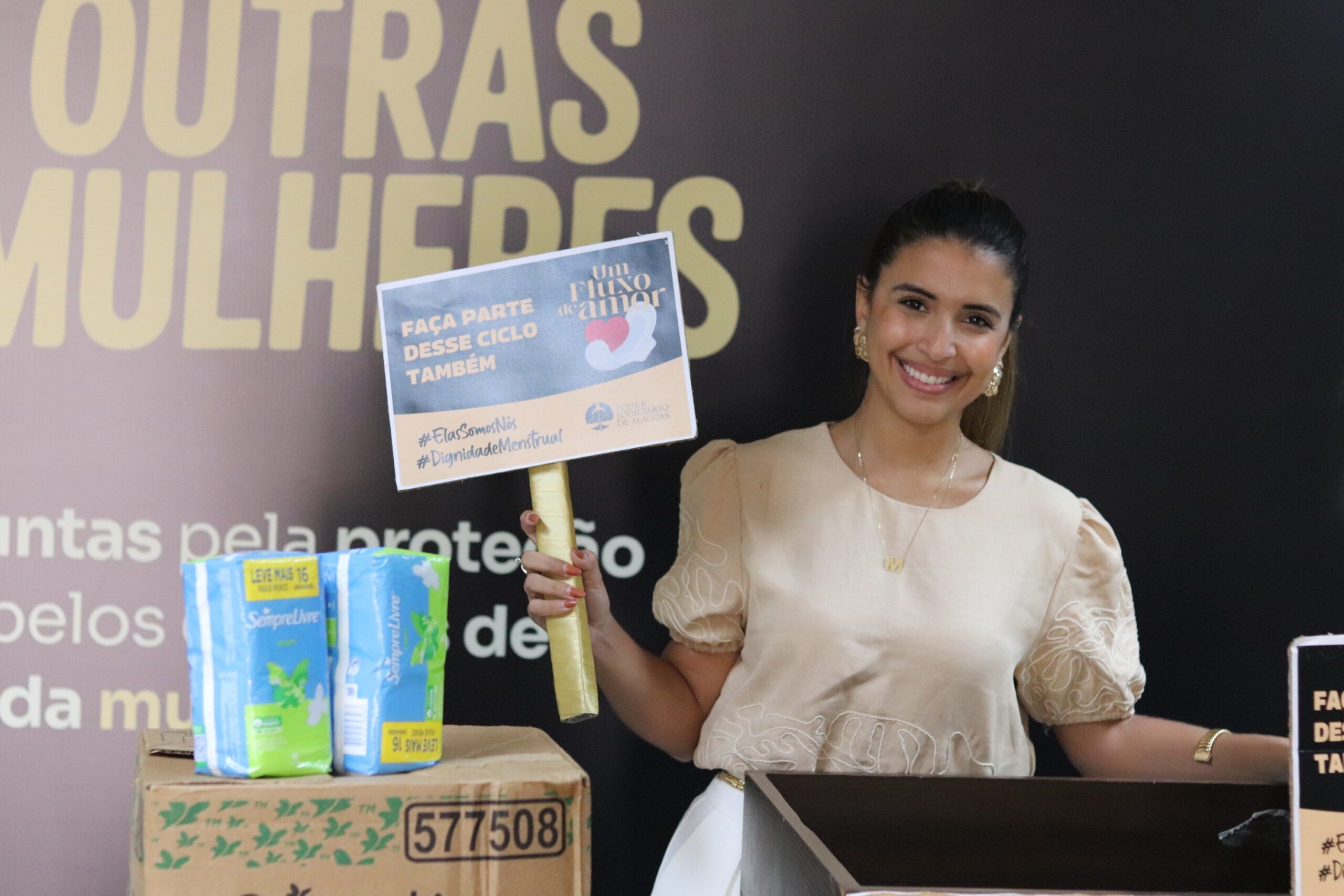 AMA realiza doação de 5.600 absorventes para campanha ‘Um Fluxo de Amor’ do TJAL