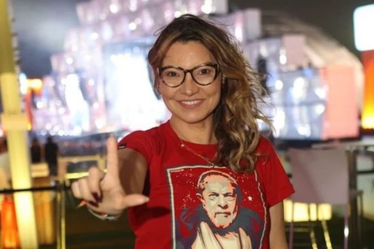 Quem é Janja, a socióloga que conquistou Lula e pode ser a próxima primeira-dama do país