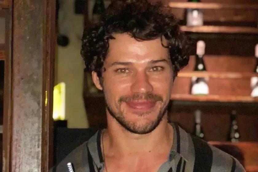 José Loreto confirma negociações para viver Chorão no cinema
