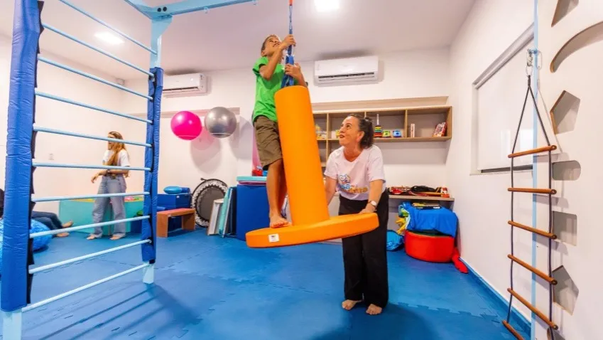 Casa do Autista inicia acompanhamento multiprofissional e amplia cuidado às pessoas com TEA em Maceió