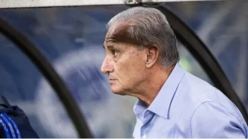 Tite amarga nova demissão e vê sonho de trabalhar na Europa distante