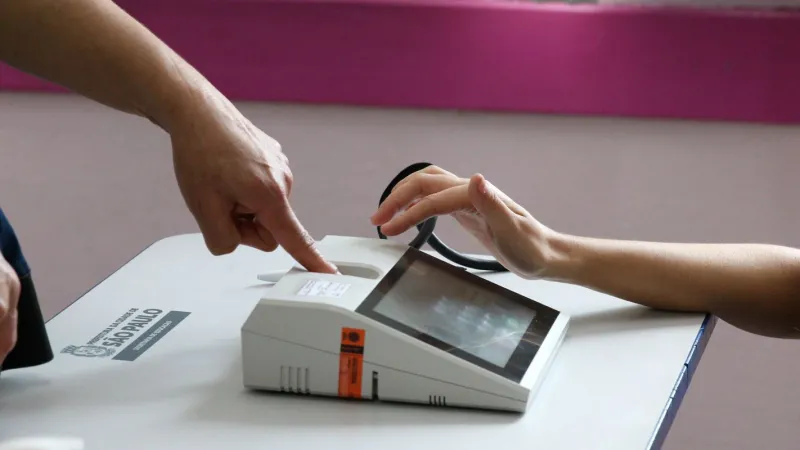 Eleitor sem biometria pode votar no segundo turno das eleições