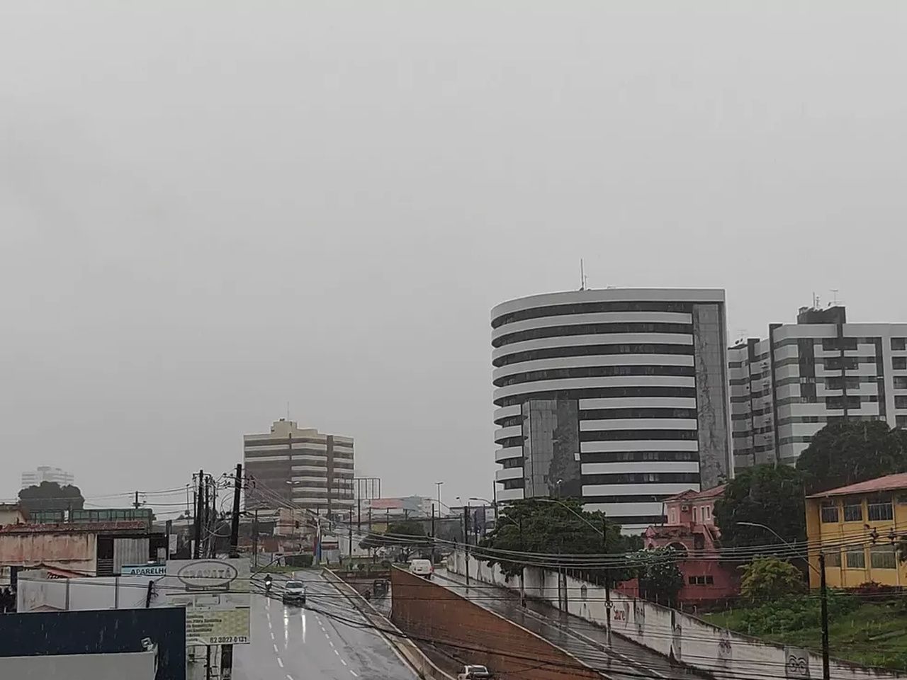 Chuva deve continuar em AL e Semarh alerta para o risco de alagamentos e transbordamento de riachos