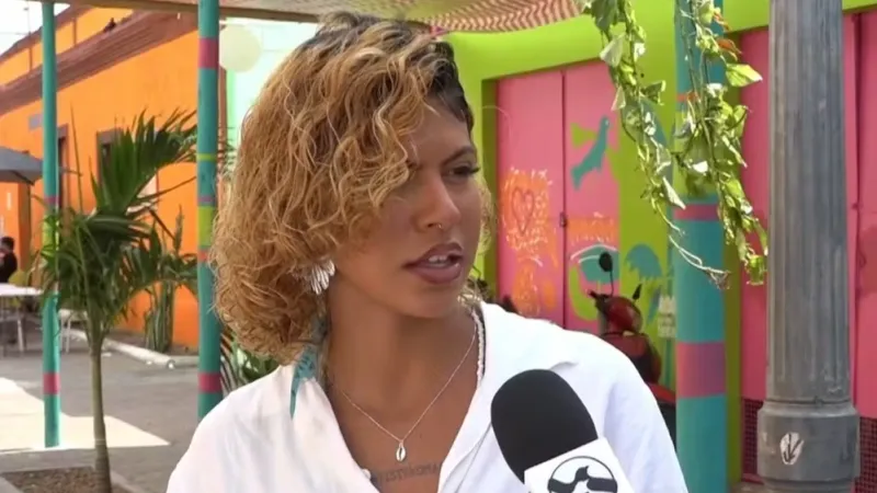 Empresa é condenada a pagar R$ 15 mil por impedir funcionária de usar tranças afro