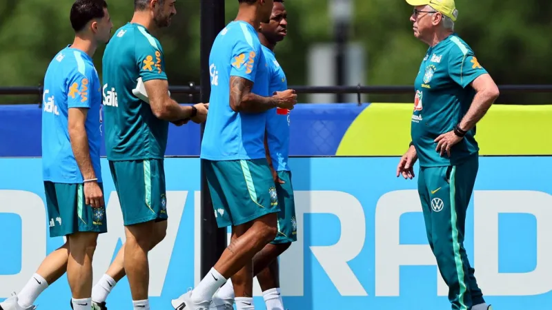 Ainda sem Raphinha, Brasil inicia preparação para as oitavas de final