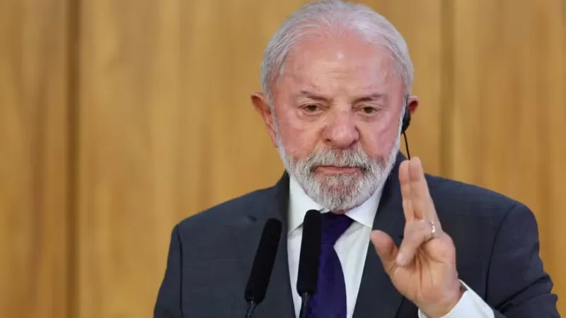Lula foca em católicos e diz que busca por quarto mandato é 'compromisso moral, ético e cristão'