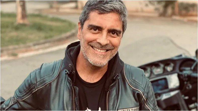 Marido de Xuxa teria trocado mensagens ‘polêmicas’ com massagista, diz colunista