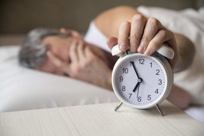 Dormir pouco aumenta risco de desenvolver doenças crônicas na velhice