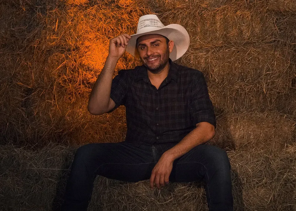 Mano Walter relembra infância nas vaquejadas e fala sobre sucesso na música: ‘Canto as minhas raízes'
