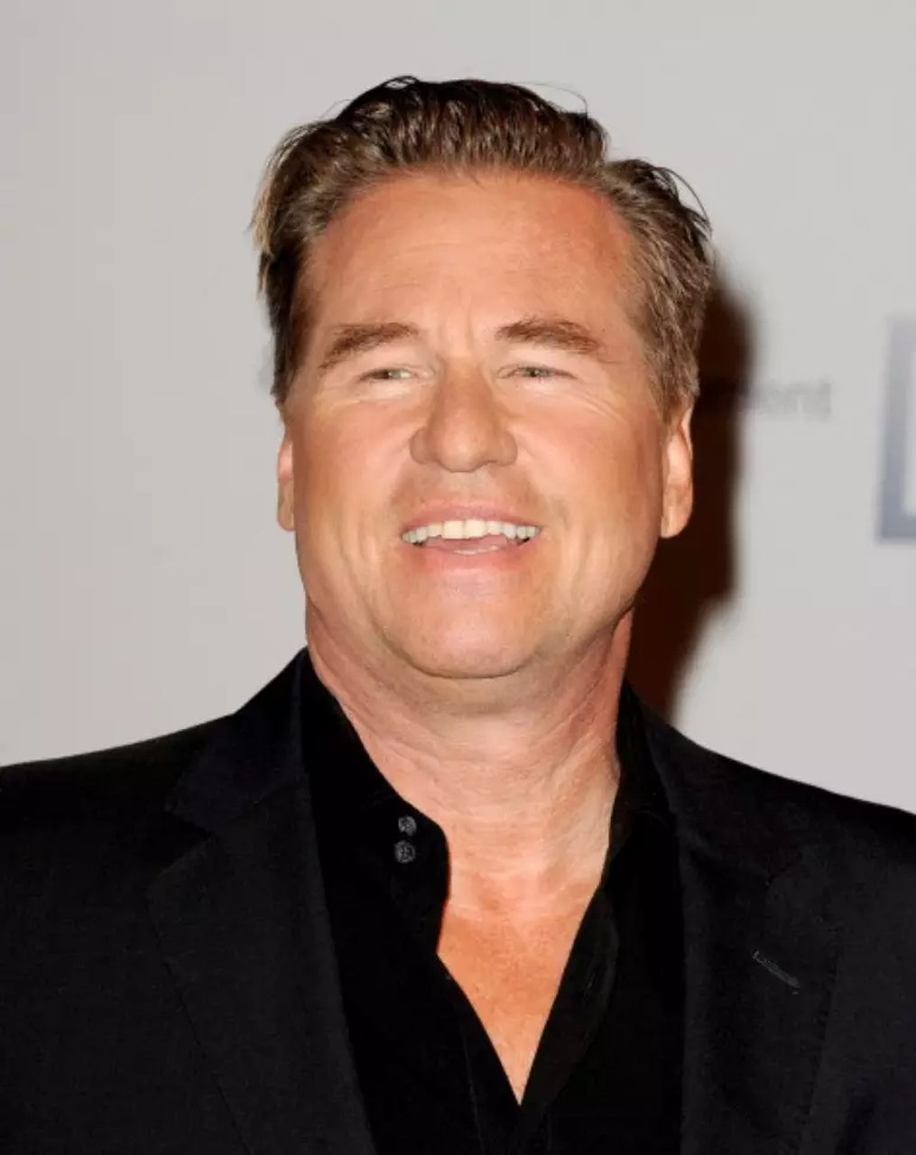 Val Kilmer, ator de 'Batman', 'The Doors', e 'Top Gun', morre aos 65 anos