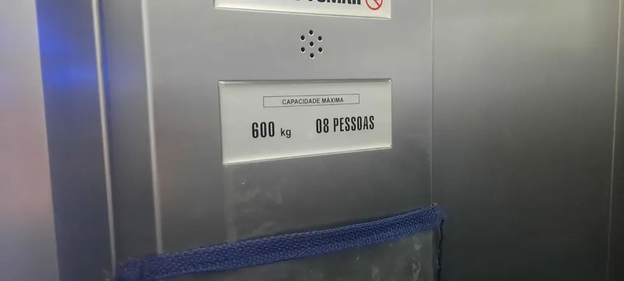 Elevador que despencou em Maceió tinha 11 pessoas, mas capacidade era para 8